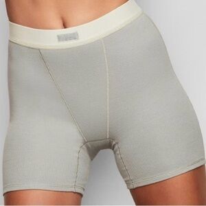 SKIMS Cotton Rib Boxers - Sage Small